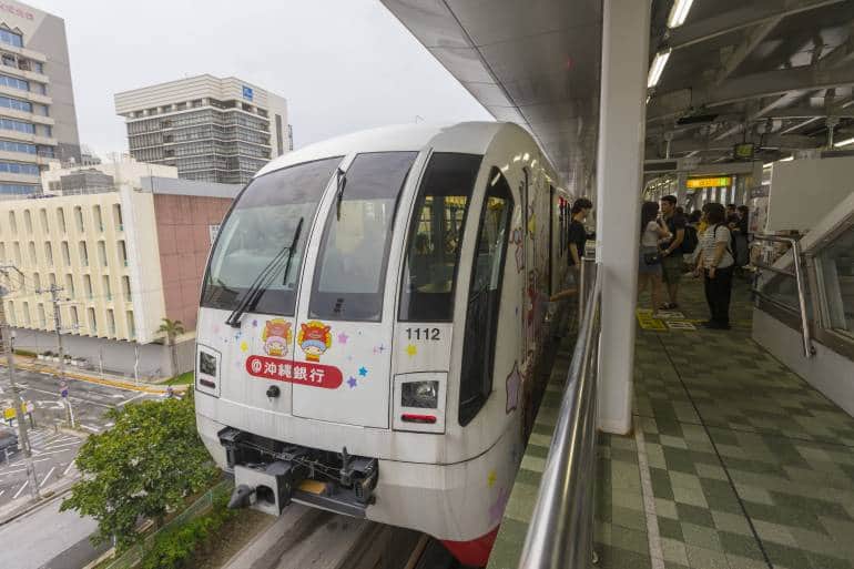 The Naha Yuirail (monorail)