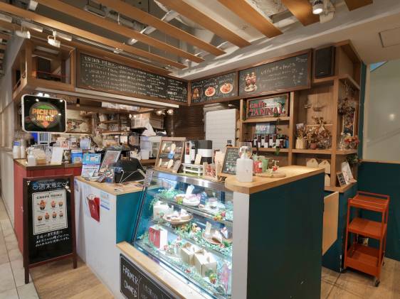 Interior of Ichigoya Café TANNAL
